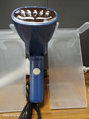 Remova as rugas sem esforço com o vaporador de roupas portátil LM-1903